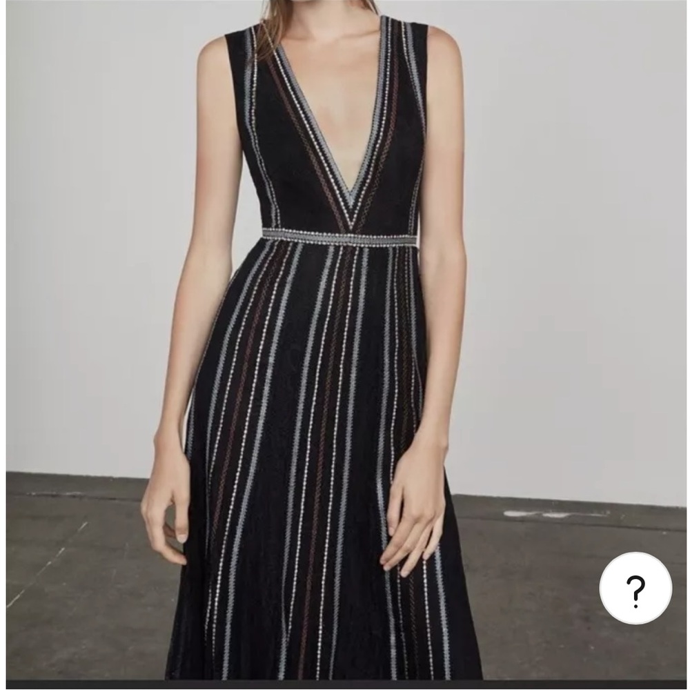 BCBGMAXAZRIA NWT deep v, lace gown in size 4!